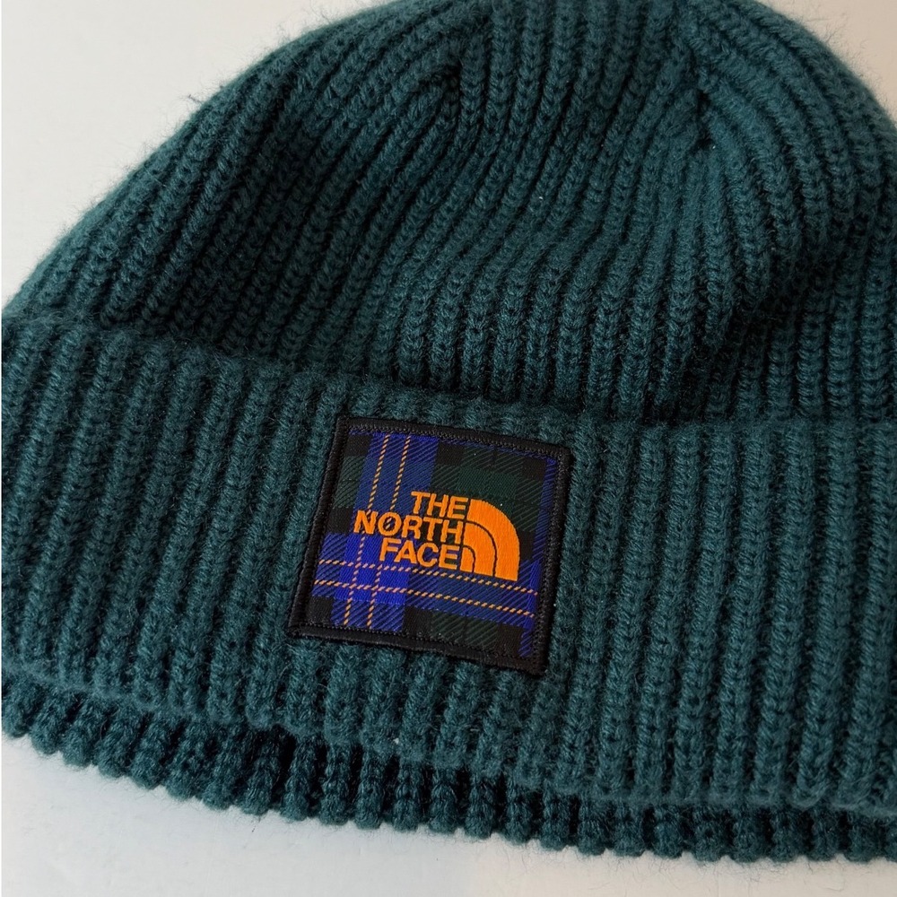 The North Face Beanie Green Plaid Logo Patch Ribbed Knit Winter Hat